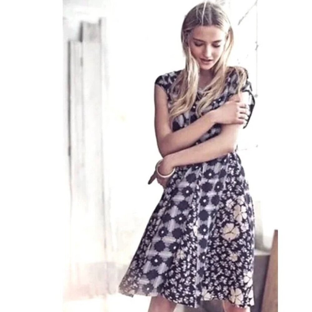 Anthropologie Mauve Blue Mixed Floral Print Dress Sz M Summer Casual Lined